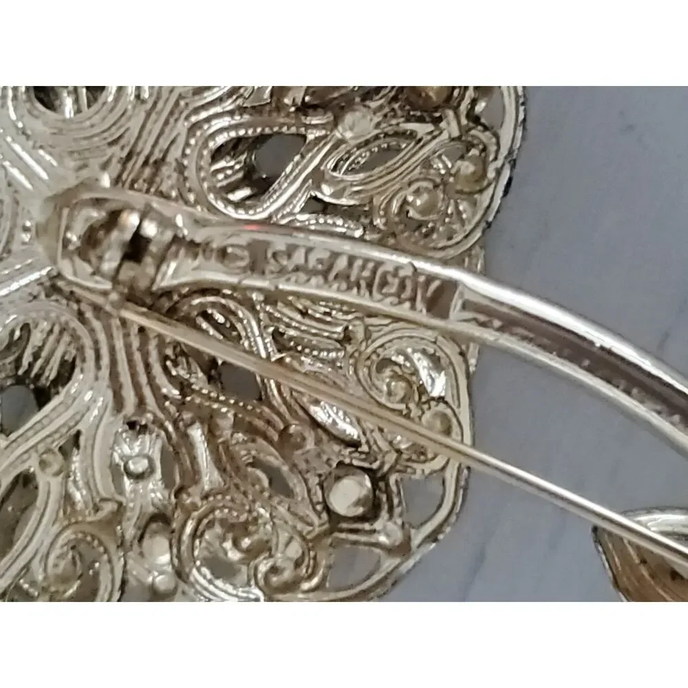 Vintage 1970's Sarah Coventry Gold tone Rhinestone Floral Pin